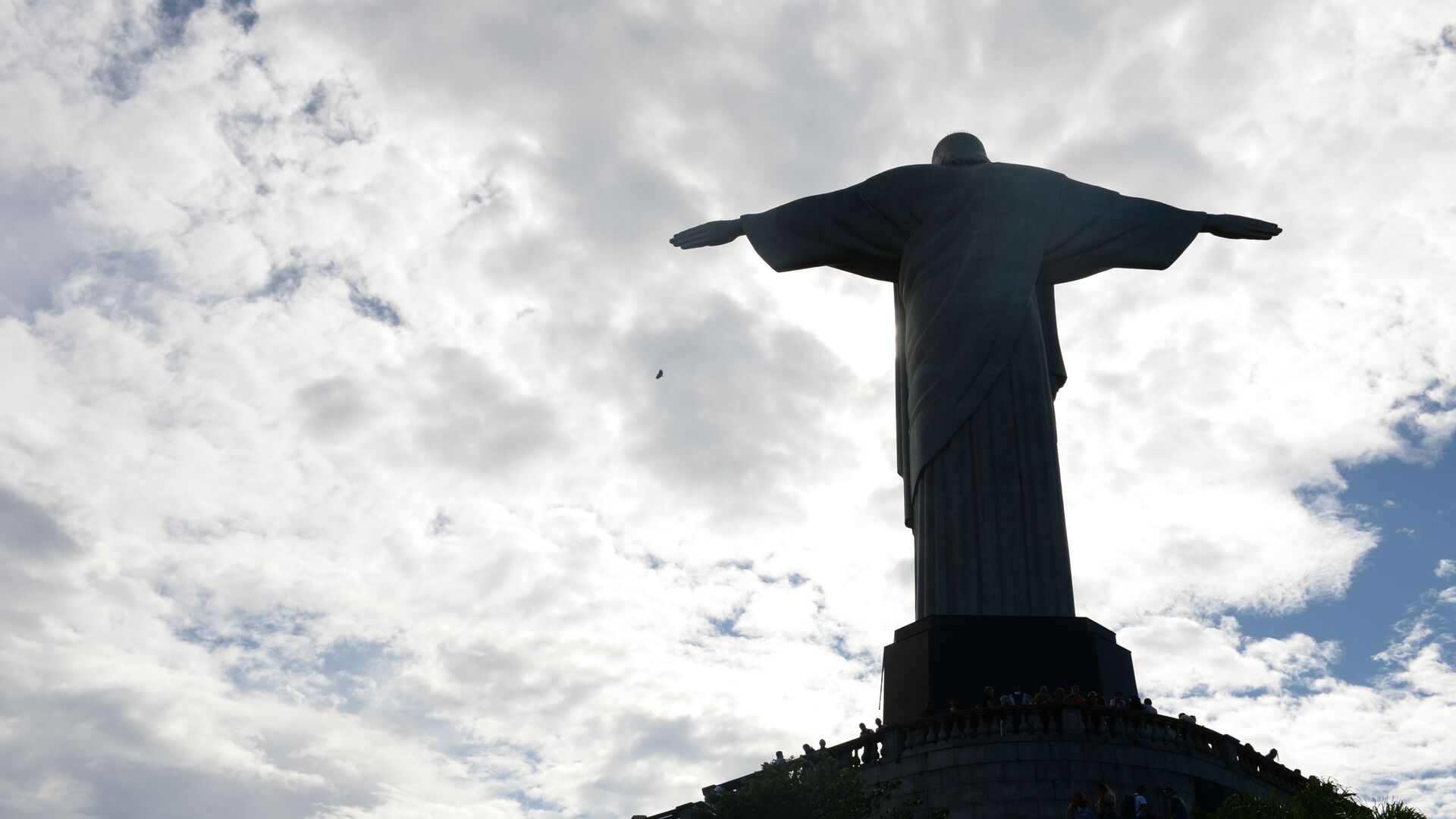 Статуя Христа-Искупителя на горе Корковаду в Рио-де-Жанейро, Бразилия - Sputnik Қазақстан, 1920, 22.07.2022