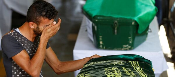 Похороны жертв теракта на свадьбе в Турции - Sputnik Казахстан