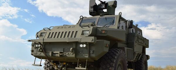 Бронированная колесная машина Арлан - Sputnik Казахстан