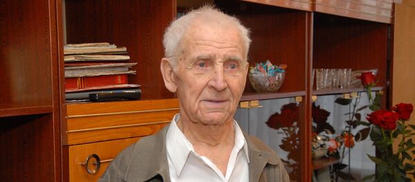 100-летний североказахстанец Павел Барильченко 100-летний североказахстанец Павел Барильченко - Sputnik Казахстан