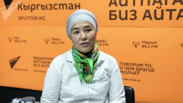 Юрист Коалиции против пыток в Кыргызстане Индира Саутова - Sputnik Казахстан