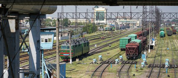 Товарные вагоны на железнодорожных путях Нур-Султана, иллюстративное фото - Sputnik Қазақстан