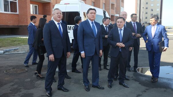 Премьер-министр Казахстана Аскар Мамин с рабочей поездкой в Акмолинской области - Sputnik Қазақстан