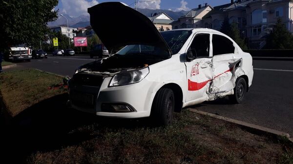 Мотоциклист погиб при попытке обгона в Алматы - Sputnik Казахстан