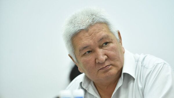 Экс-премьер-министр и бывший глава МНБ (ныне ГКНБ) генерал-лейтенант Феликс Кулов - Sputnik Казахстан