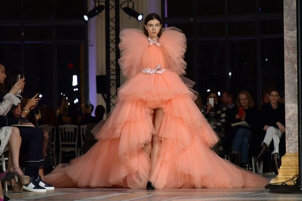 Как прошла Неделя Haute Couture - Sputnik Казахстан