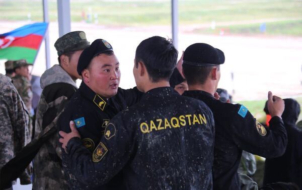 Казахстанские военные на Танковом биатлоне - Sputnik Казахстан