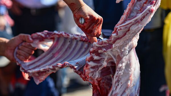 Мясо жертвенного животного  - Sputnik Казахстан