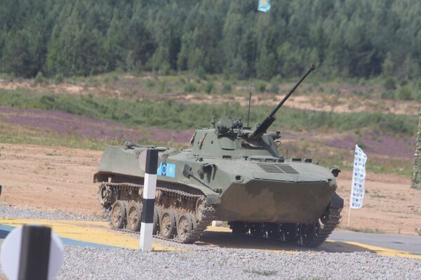 Казахстанские десантники: подвела техника, но не выучка Казахстанские десантники: подвела техника, но не выучка - Sputnik Казахстан