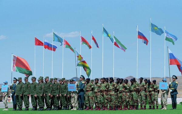 Участники части Армейских игр-2019 на церемонии закрытия в Казахстане - Sputnik Казахстан