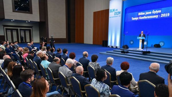 Касым-Жомарт Токаев выступает на августовской конференции 2019 - Sputnik Казахстан