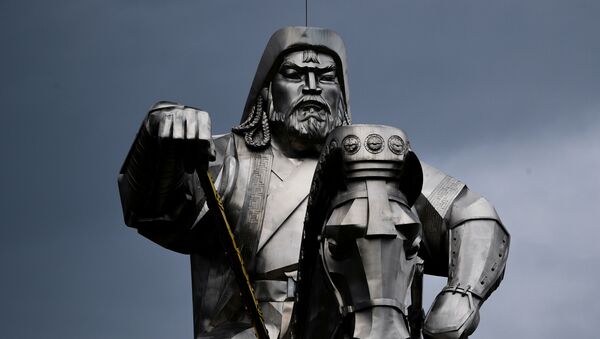 Статуя Чингисхана в Цонжин-Болдоге - Sputnik Казахстан