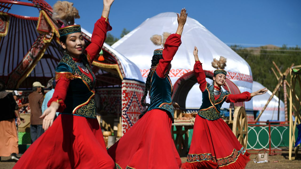 Улытау должен стать центром этнографического туризма международного уровня, сказал глава страны Касым-Жомарт Токаев - Sputnik Казахстан