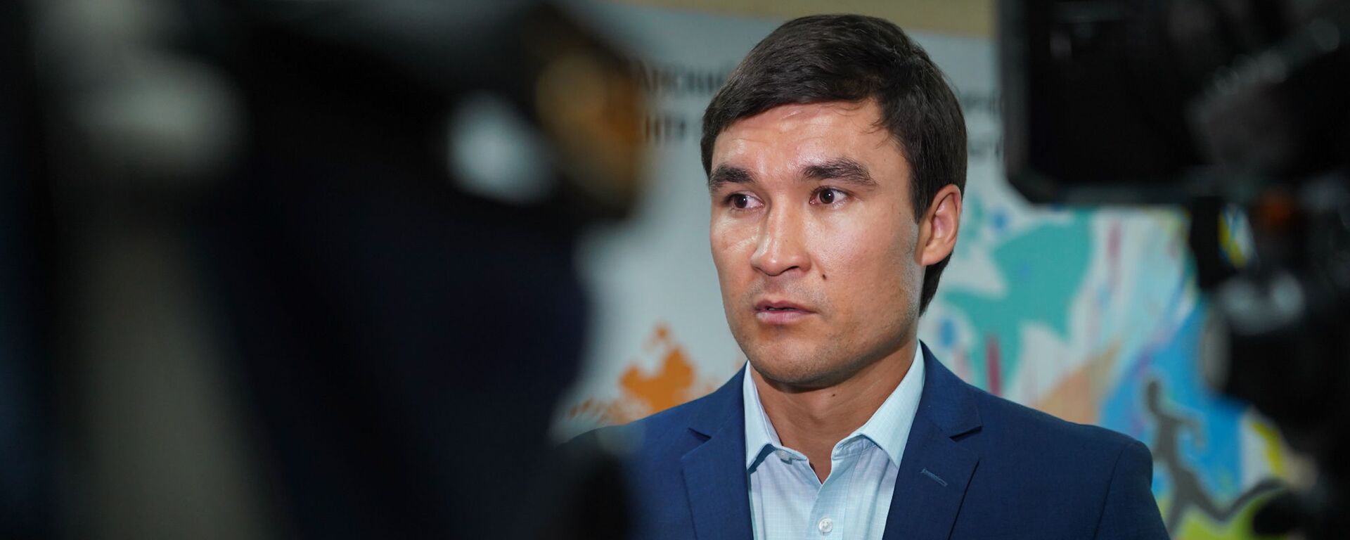  Председатель комитета по делам физической культуры и спорту министерства культуры и спорта Серик Сапиев  - Sputnik Қазақстан, 1920, 23.01.2026