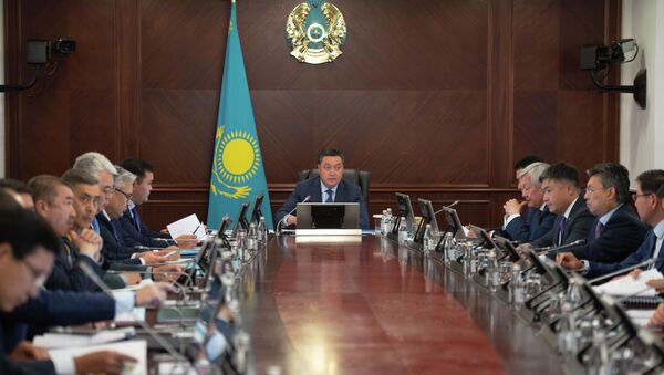 Правительство Казахстана утвердило проект бюджета на 2020-2022 годы   - Sputnik Казахстан