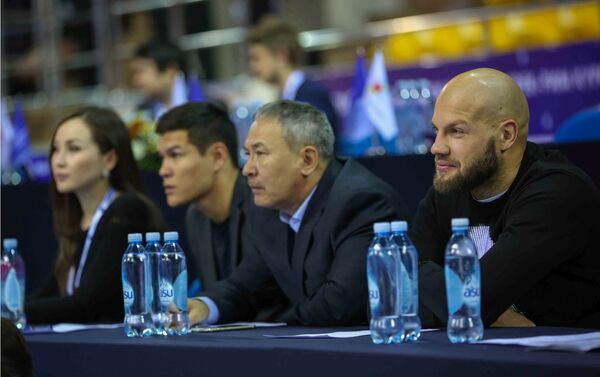 Василий Левит в жюри на Кубке конфедерации по боксу - Sputnik Казахстан