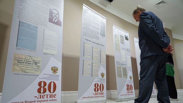 На историко-документальной выставке в посольстве Российской Федерации в Казахстане - Sputnik Қазақстан
