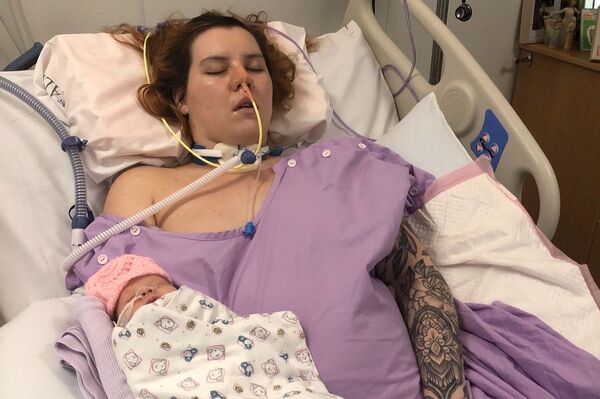 Женщина в коме родила здорового ребенка Женщина в коме родила здорового ребенка - Sputnik Казахстан