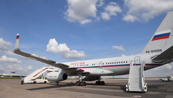 Спецборт с освобожденными россиянами прибыл в аэропорт Внуково - Sputnik Казахстан