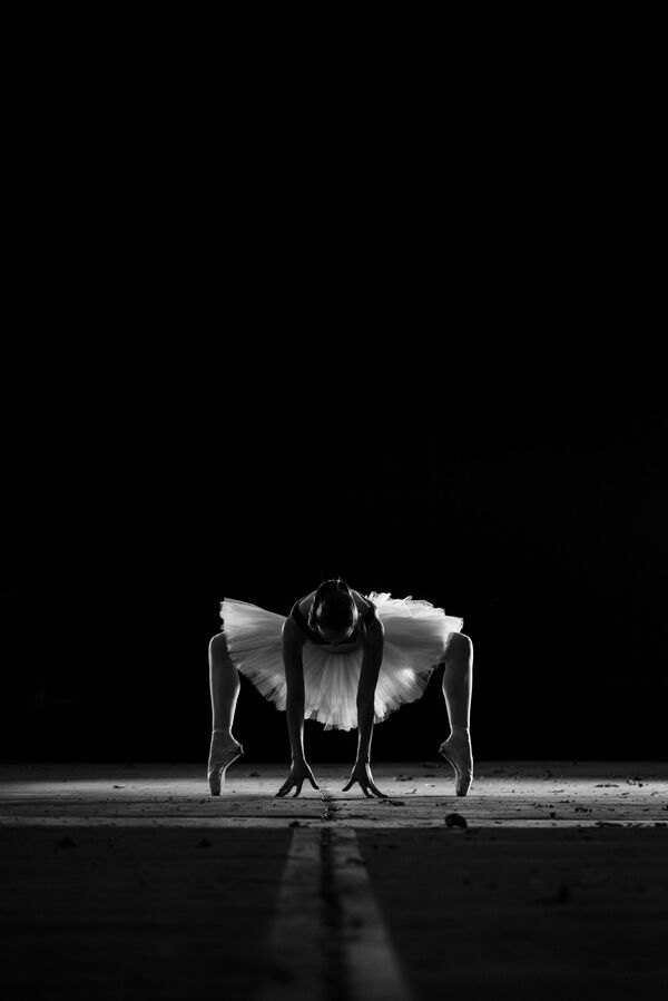 Снимок Dancer греческого фотографа Konrad Paruch для конкурса AGORA Awards 2019 - Sputnik Казахстан