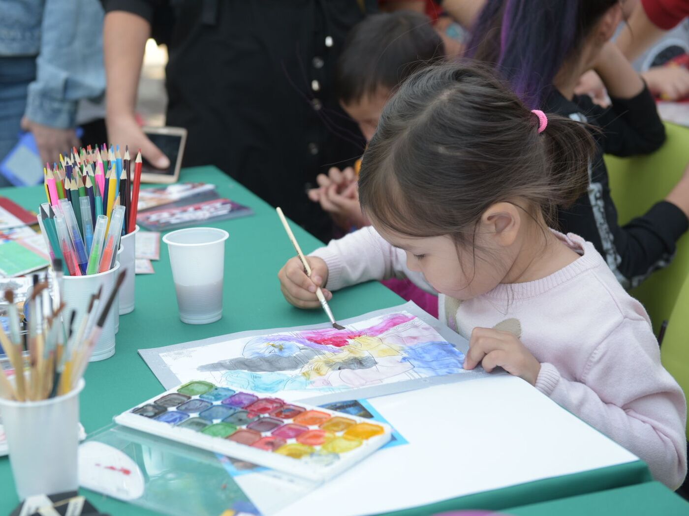 Гимнастпен үйдегі порно Интернеттегі қарқынды әйелдер оргазмы жинағы.