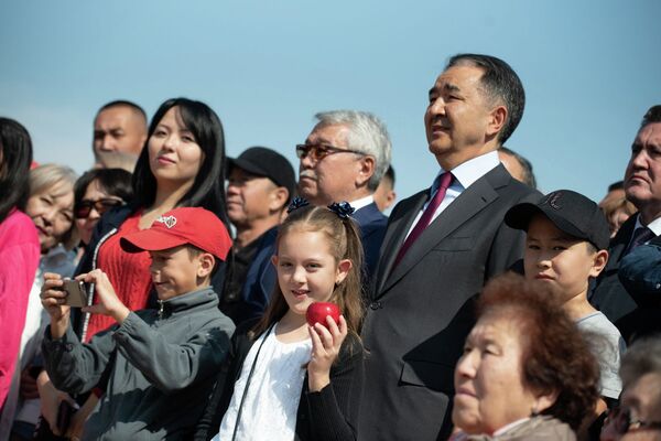 Для алматинцев устроили яблочный фестиваль - фото - Sputnik Казахстан