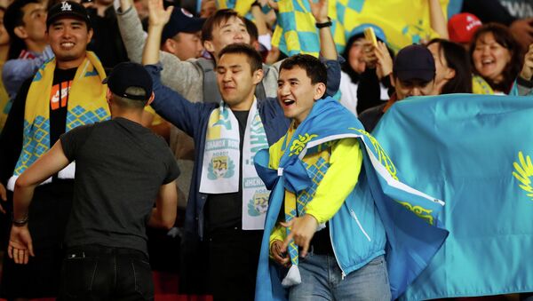  Болельщики Астаны на стадионе - Sputnik Казахстан