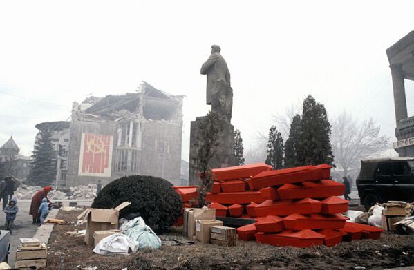 Ленинакан, разрушенный в результате землетрясения - Sputnik Казахстан