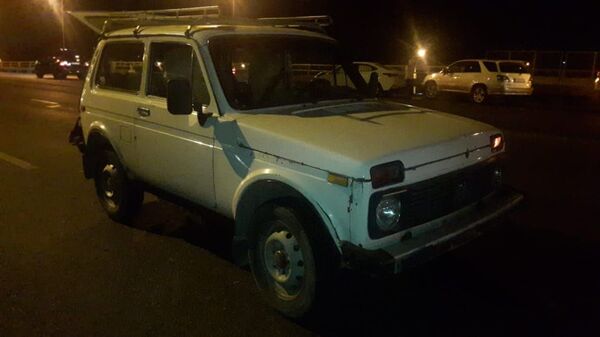 Фура посреди дороги спровоцировала массовое ДТП в Алматы - пострадали пятеро - Sputnik Казахстан