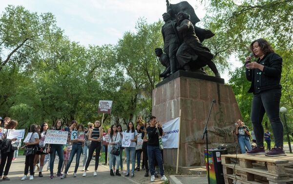 Санкционированный митинг феминисток - Sputnik Казахстан