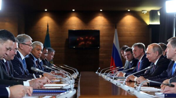 Рабочая поездка президента РФ В. Путина в Сочи - Sputnik Қазақстан