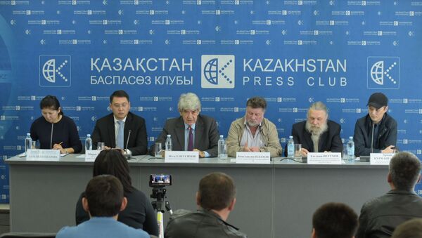 Мелс Елеусизов на пресс-конференции - Sputnik Казахстан