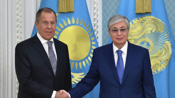Глава государства принял министра иностранных дел Российский Федерации Сергея Лаврова - Sputnik Казахстан