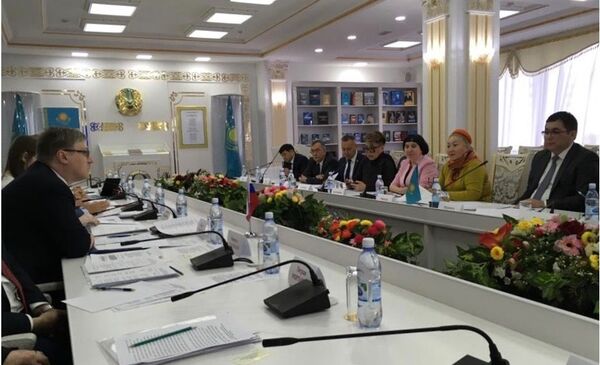 Развитие культурных связей Казахстана и России обсудили в Нур-Султане - Sputnik Казахстан