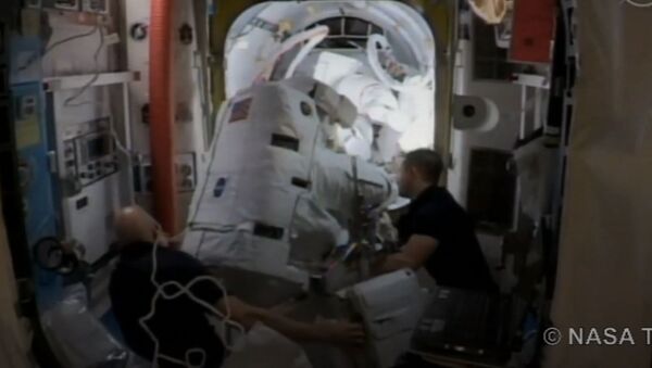 LIVE_Спутник: Выход в открытый космос женского экипажа астронавтов из США  - Sputnik Казахстан