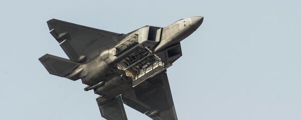 Истребитель F-22 ВВС США Истребитель F-22 ВВС США - Sputnik Қазақстан