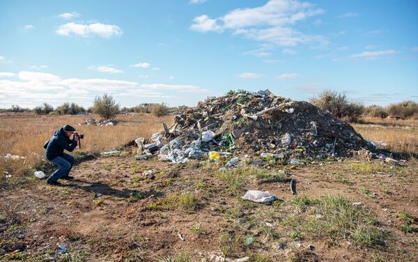 В основном в пригородах столицы сбрасывают строительный мусор - Sputnik Казахстан