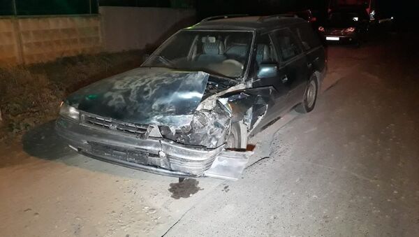 При столкновении Subaru Legacy с Honda CR-V пострадали беременная женщина и трое детей - Sputnik Казахстан