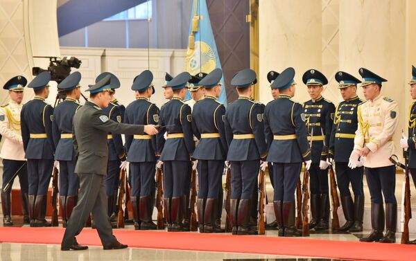В Акорде ранним утром заканчивалась подготовка к официальному визиту президента Беларуси Александра Лукашенко - Sputnik Казахстан