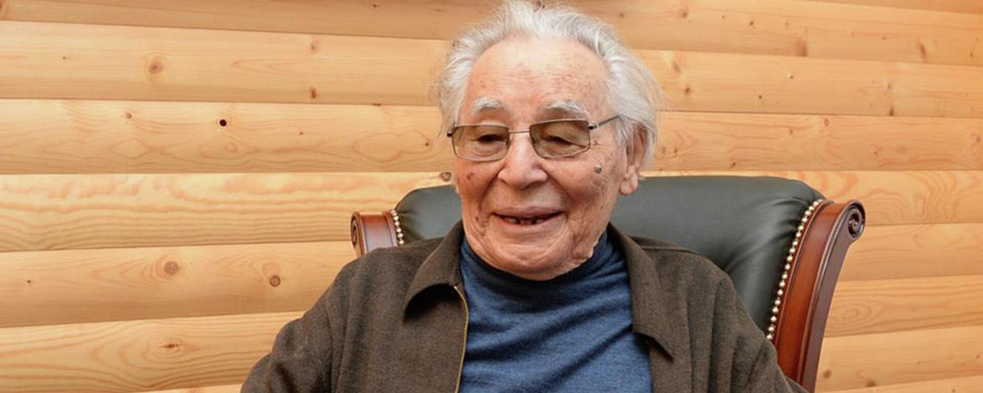Писатель Абдижамил Нурпеисов, 95 лет, 2019 год - Sputnik Казахстан, 1920, 29.10.2019