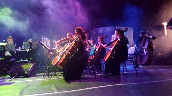  Симфонический оркестр госфилармонии Астаны под управлением Берика Батырхана - Sputnik Казахстан