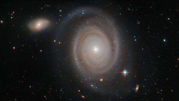 Спиральная галактика NGC 1706 в созвездии Золотая Рыба - Sputnik Казахстан