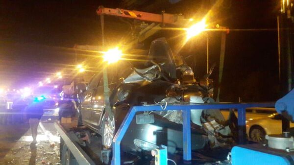 Машины всмятку: четыре человека пострадали в крупном ДТП на мосту в Алматы - Sputnik Казахстан