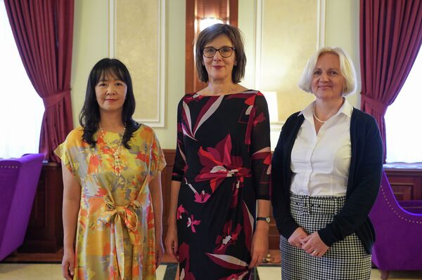 Рождественская ярмарка жен послов в Нур-Султане: эко-товары и никакого пластика Рождественская ярмарка жен послов в Нур-Султане: эко-товары и никакого пластика - Sputnik Казахстан