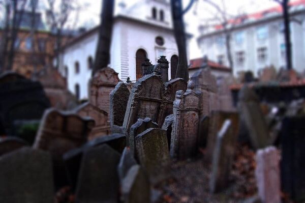 Старое еврейское кладбище в Праге - Sputnik Казахстан