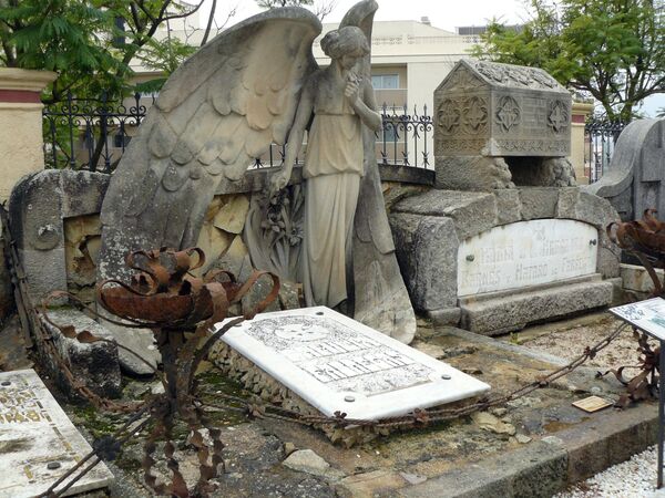 Модернистское кладбище Льорет-де-Мар в Барселоне, Испания - Sputnik Казахстан