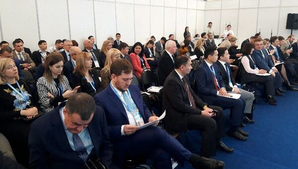 Представители двух стран участвуют в российско-казахстанском деловом совете - Sputnik Казахстан