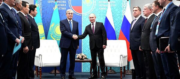 Президенты Касым-Жомарт Токаев и Владимир Путин приняли участие в форуме межрегионального сотрудничества России и Казахстана - Sputnik Казахстан