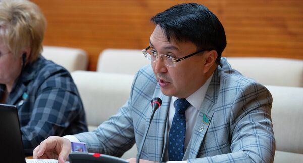 Депутат 42 500 теңге төлеуге қатысты тың ұсыныс жасады - Sputnik Қазақстан