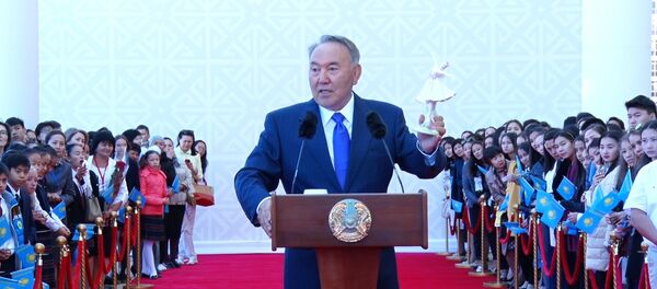 Танцующую балерину подарил Назарбаев академии хореографии  - Sputnik Казахстан